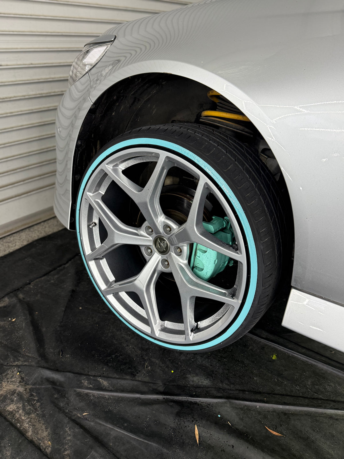 TIRE WHITE WALLING