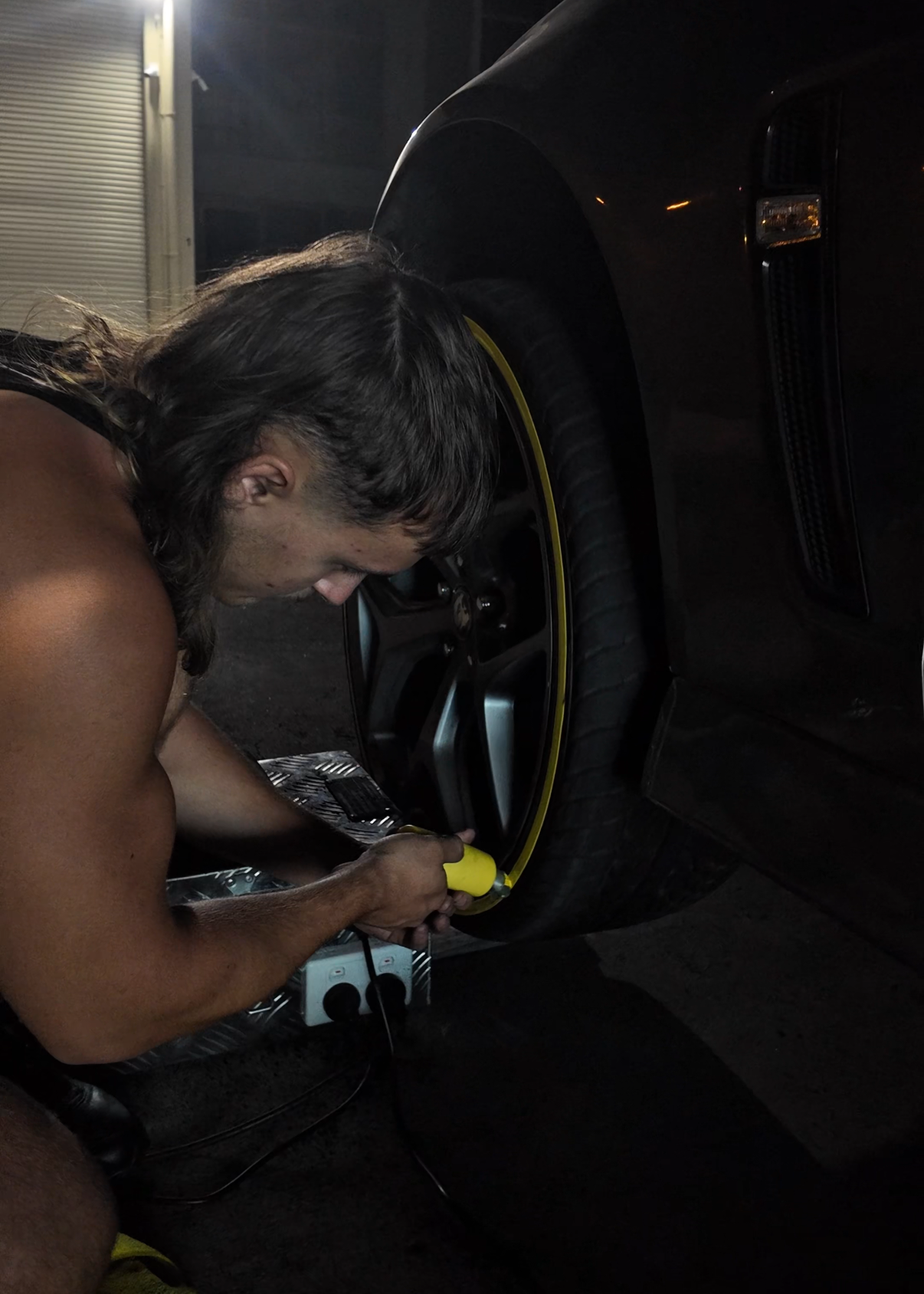 TIRE WHITE WALLING